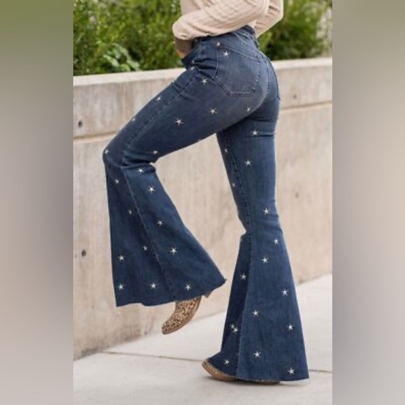 Judy Blue Star Embroidered Super Flare Jeans - Picture 3 of 12